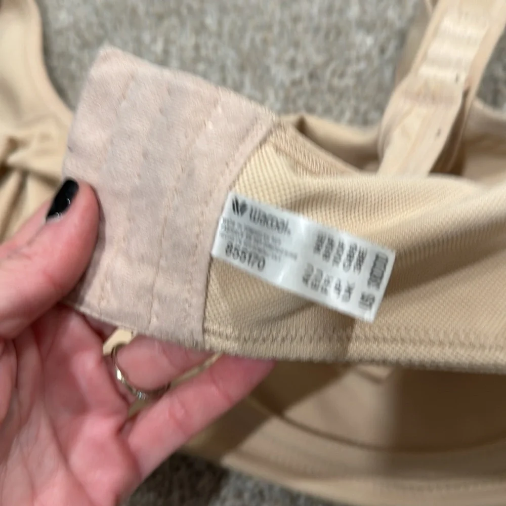 Bras - Picture 2 of 6